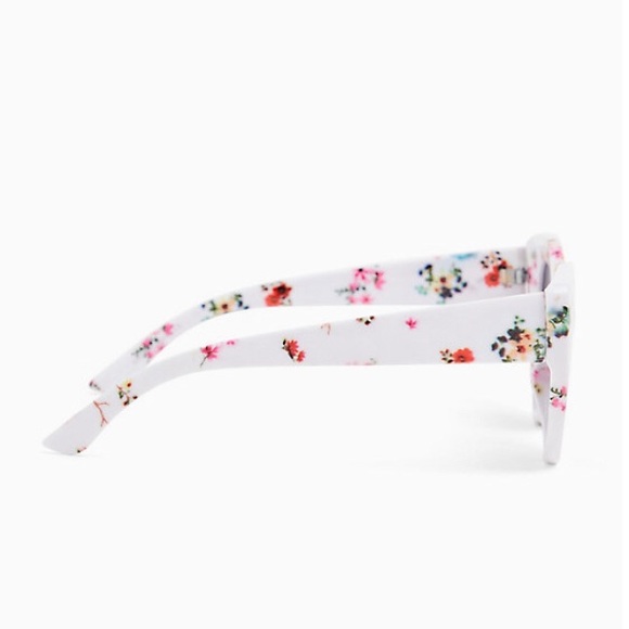 Last One! Torrid WHITE FLORAL CAT EYE SUNGLASSES - Picture 3 of 9